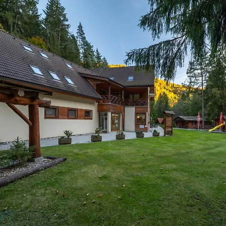 Üdülőközpont Chatova Osada Gader