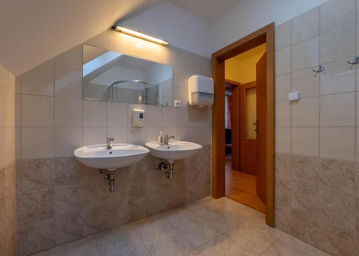 Chatova Osada Gader * Blatnica