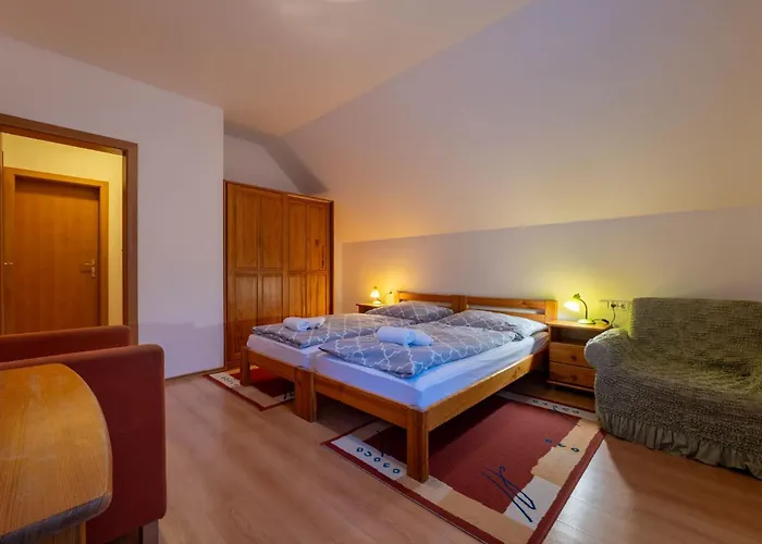 Rezort Chatova Osada Gader Blatnica